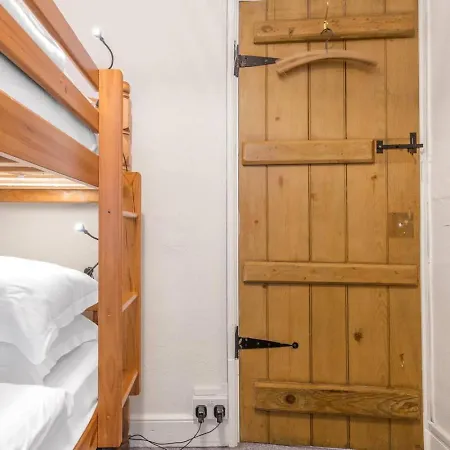 Cosy Retreat Дом отдыха Боунес-он-Уиндермер